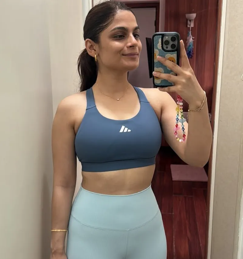 Srishti Dixit Social Media